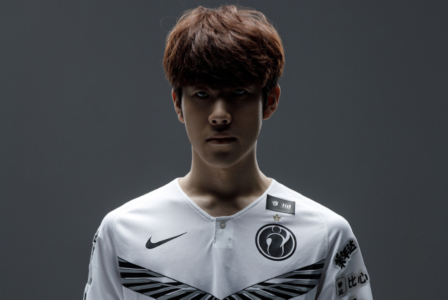 日子越来越有判头了，LPL前职业选手从野区到监狱