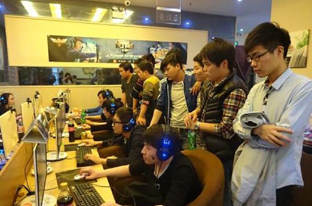 T1教练TOM谈不敌BLG：我们的英雄优先级整理出现了问题